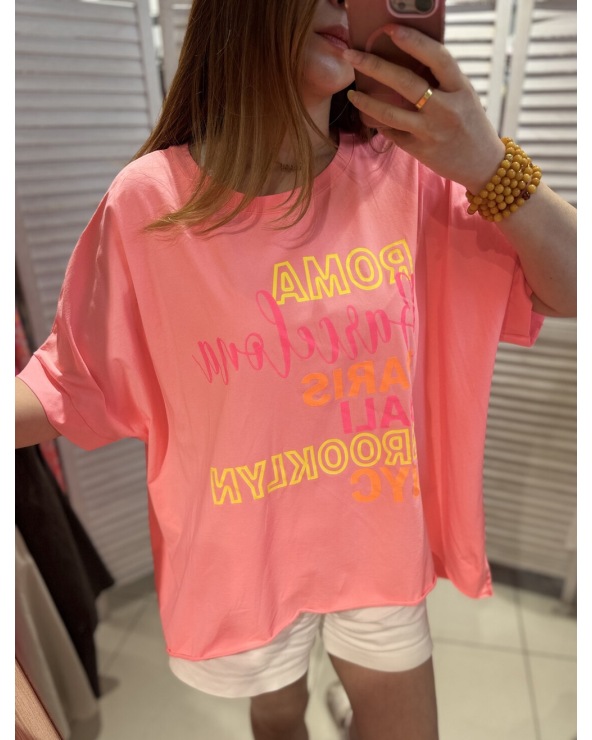 Kurzarmshirt New Collection - Oversized/Städte - Neonkoralle